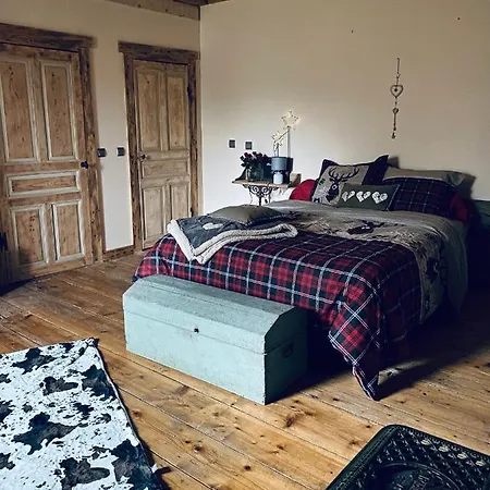 L'instant Present Apartment Echallon