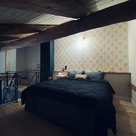 L'instant Present Apartment Echallon